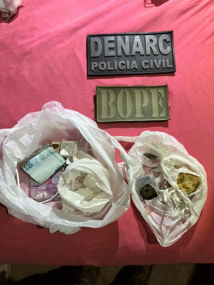 Operação policial prende suspeitos e apreende drogas e armas em Teresina