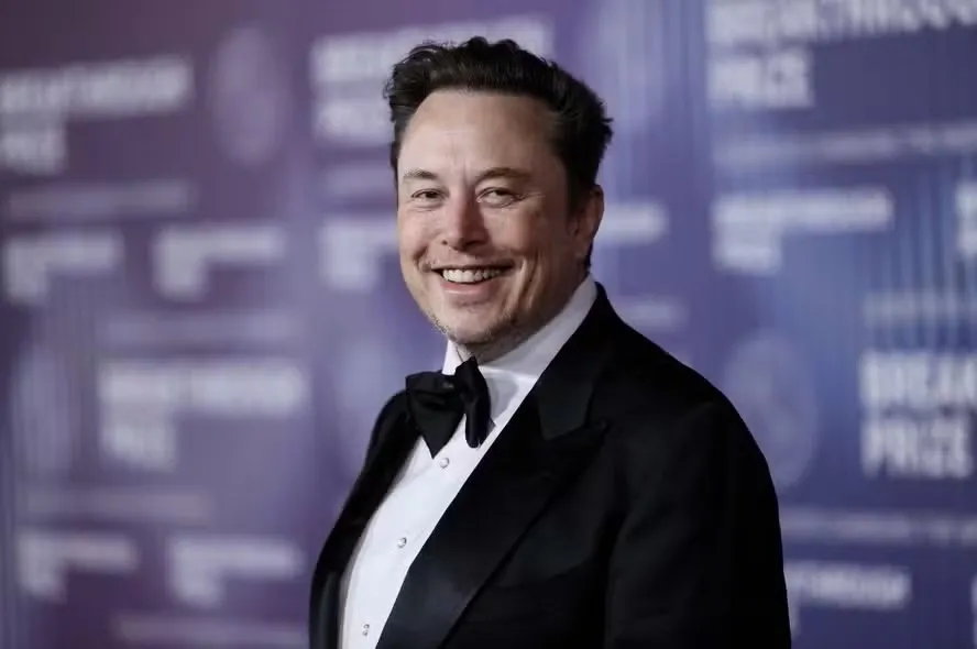 Elon Musk volta a provocar Moraes e diz que prisão do ministro “está a caminho”