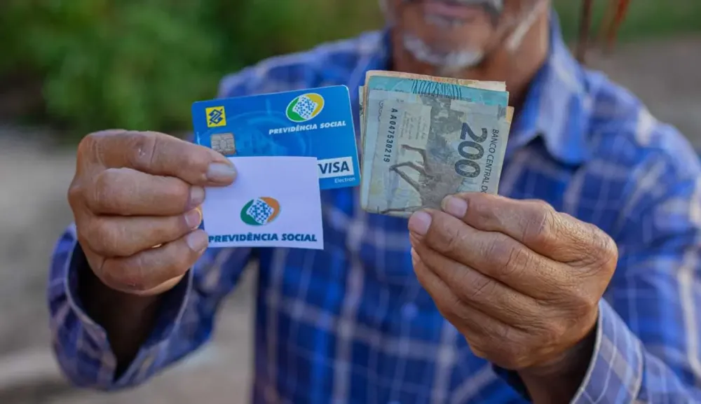 Previdência ultrapassa R$ 1 trilhão em gastos e reacende debate sobre nova reforma