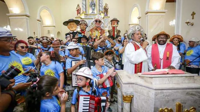  Resistência cultural: Como a Procissão das Sanfonas fortalece a identidade nordestina em Teresina 