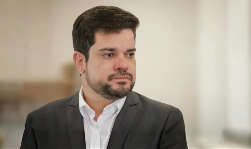 Entre o poder e a gratidão: Dogim Félix reafirma apoio a Ciro Nogueira mesmo após filiação ao MDB