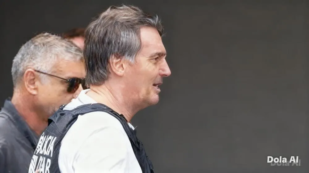 Moraes mantém mão de ferro sobre Bolsonaro e nega acesso livre de filhos