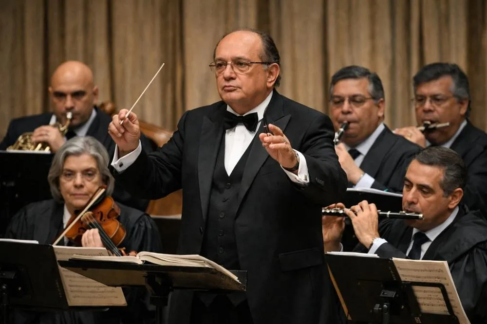 “O Chefe”: a provocação da capa da Revista Oeste sobre o poder de Gilmar Mendes no Supremo
