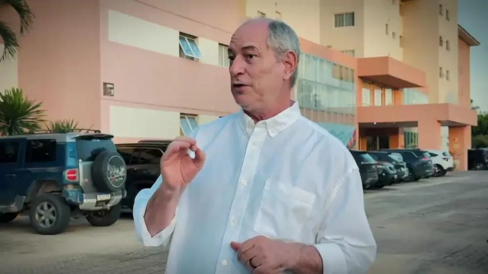 Ciro Gomes critica endividamento do Piauí e alerta para “risco de colapso financeiro”