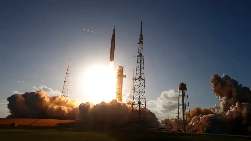 Artemis II decola rumo à Lua após mais de 50 anos