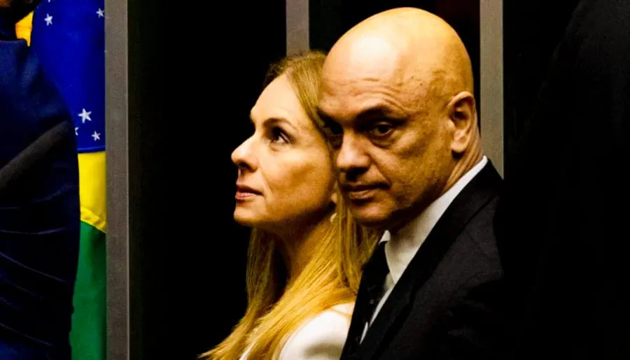 Não. Viviane Barci não recebeu R$ 129 milhões de Daniel Vorcaro