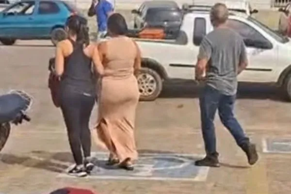 Suspeita é detida ao tentar se passar por cliente em banco