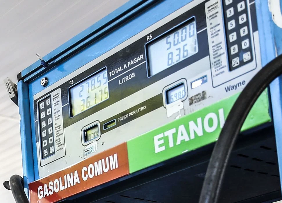Setor de etanol se antecipa e diz estar pronto para nova mistura na gasolina