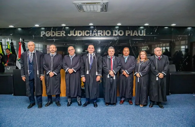 Desembargador Aderson Nogueira é eleito presidente do TJ-PI para o biênio 2025/2026