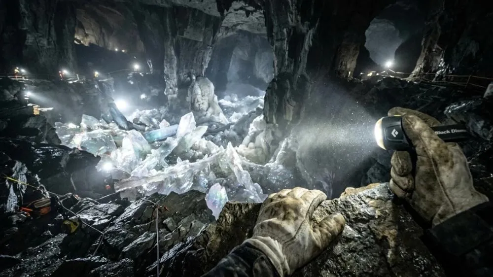 Ouro branco no subsolo: a descoberta que pode redesenhar o poder energético mundial