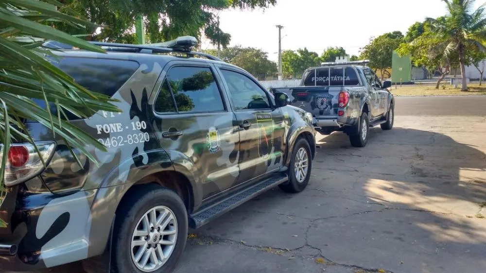 Insegurança domina o litoral do Piauí: Homens armados invadem casa, fazem mãe e filho de refém e fogem com R$ 200 mil