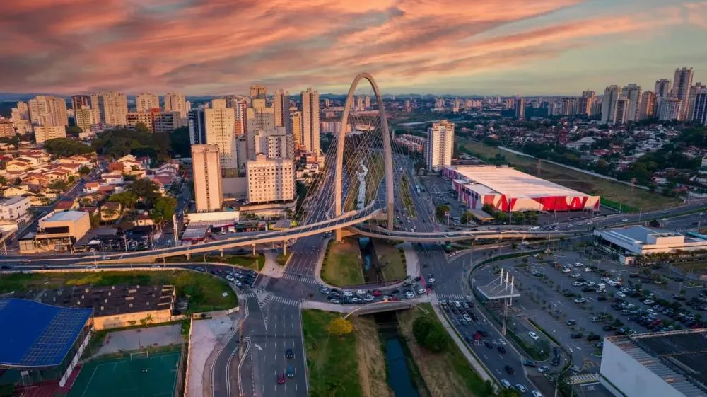 Conheça as 10 cidades mais felizes do Brasil e sua relação com a indústria