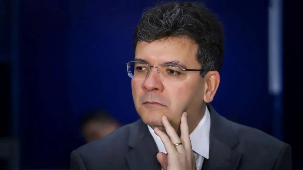 Governo reage ao avanço da oposição e mira prefeitos do PP no Piauí