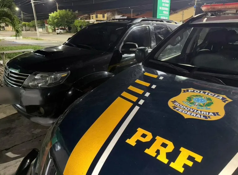 PRF recupera veículo e prende suspeito em Parnaíba