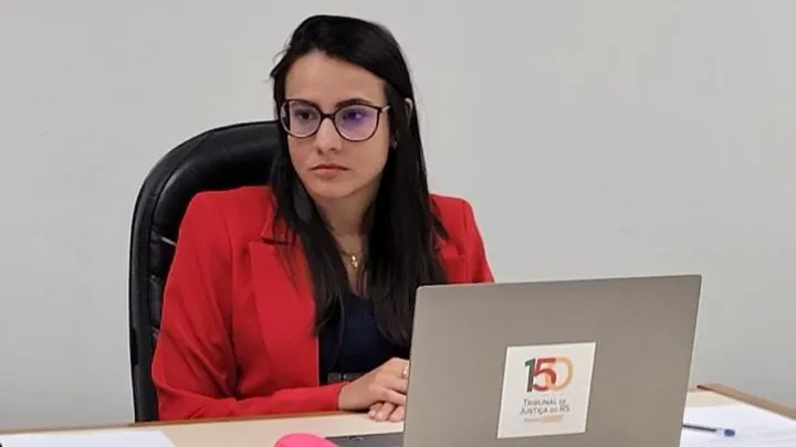 Juíza morre após procedimento de fertilização em clínica de SP