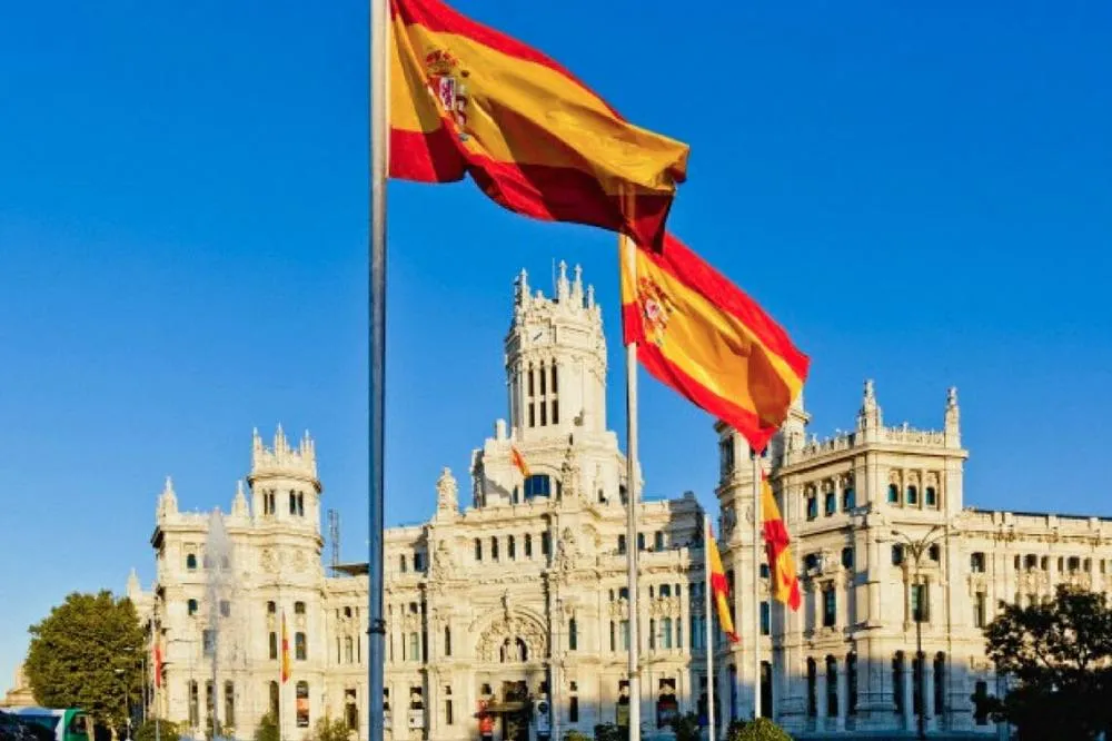 Espanha vira novo destino de brasileiros e esvazia sonho português na Europa