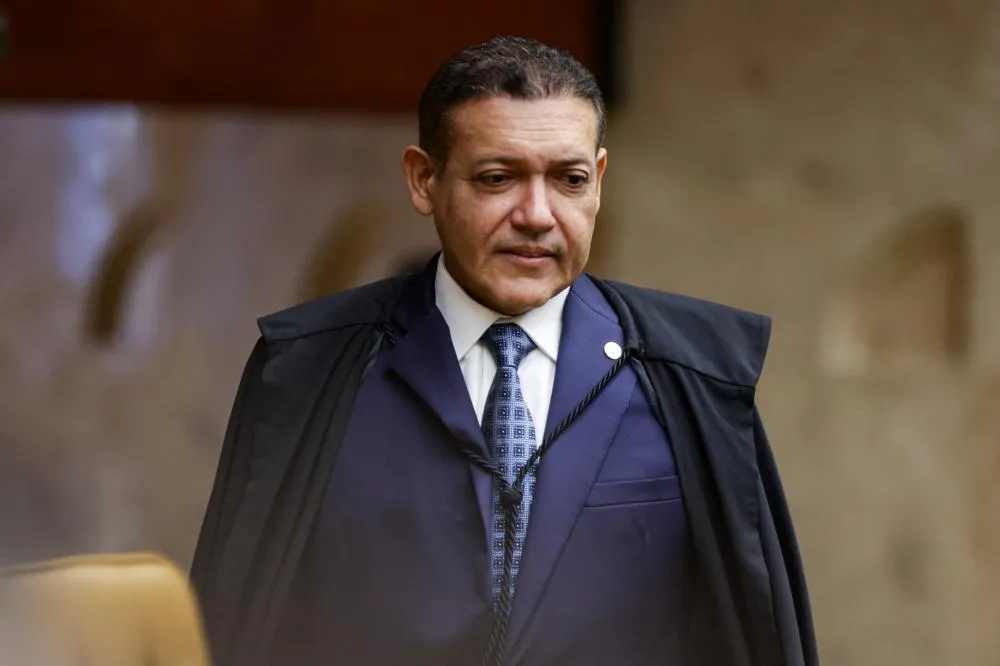 Kassio Nunes Marques assume presidência do TSE hoje (12)