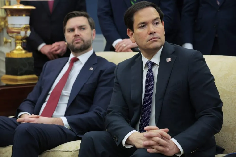 Disputa silenciosa já movimenta sucessão de Trump