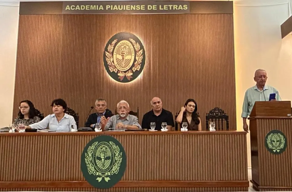 Oeirenses imortais: Nogueira Tapety e Da Costa e Silva