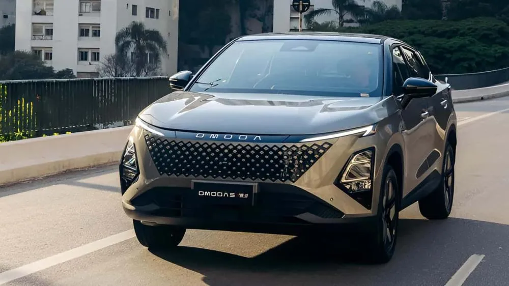 Combustível brasileiro obriga montadoras chinesas a mudar motores de SUVs