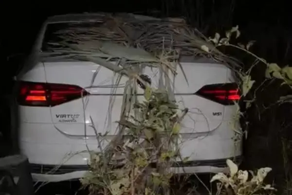 Carro levado por assaltantes armados é recuperado pela policia em Floriano