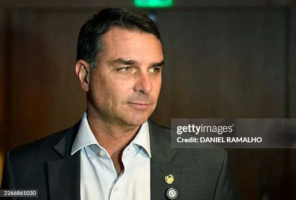 Presidente Trump convida Flávio Bolsonaro 