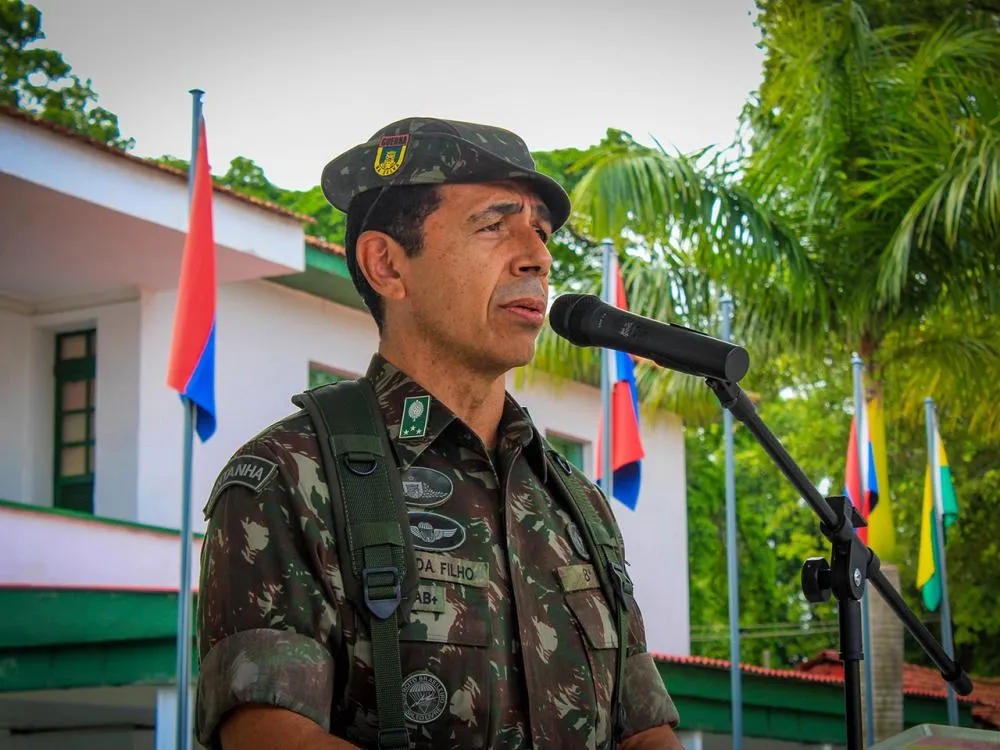 Morre aos 62 anos general piauiense que comandou missão da ONU no Congo