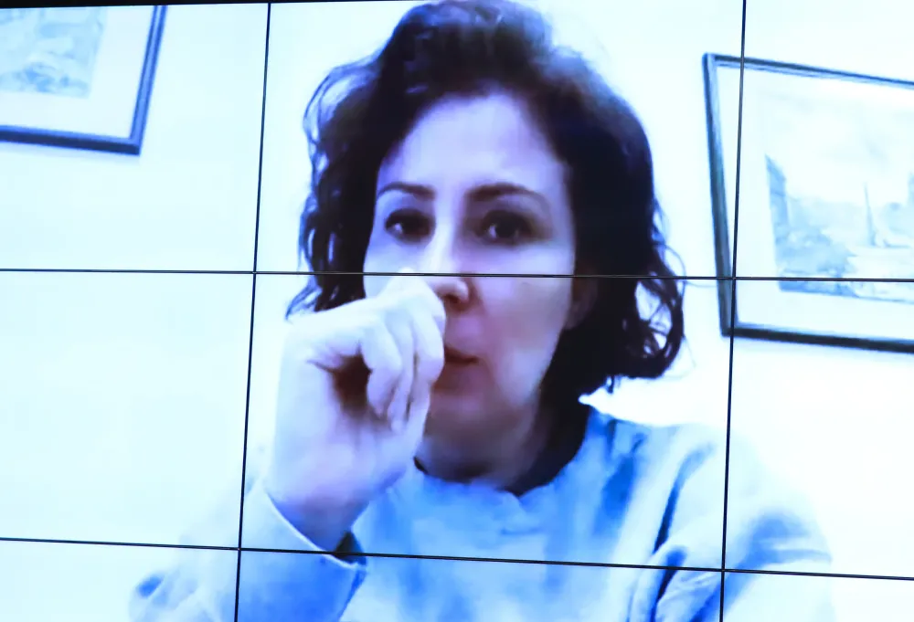 Itália barra extradição de Carla Zambelli e defesa fala em perseguição política