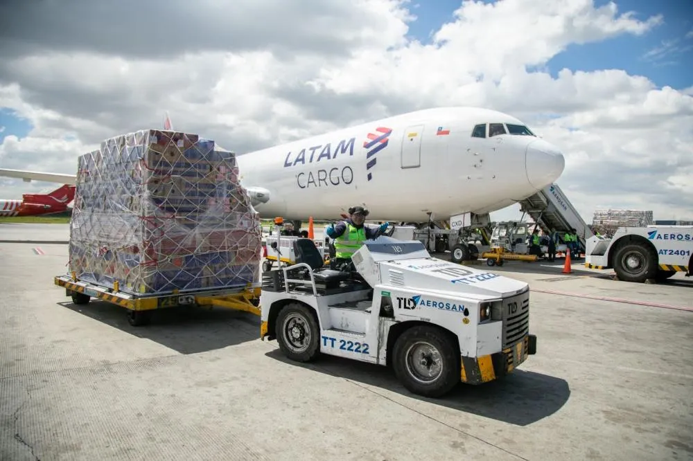Exportações por carga aérea disparam 43% no Brasil em 2026