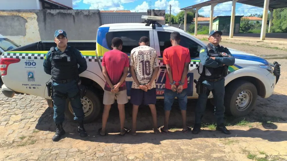 Polícia prende homem e adolescentes após roubo de celular em São Gonçalo do Piauí