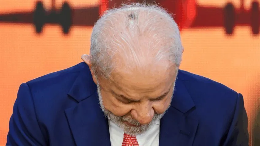 Lula inicia sessões de radioterapia após retirada de câncer de pele